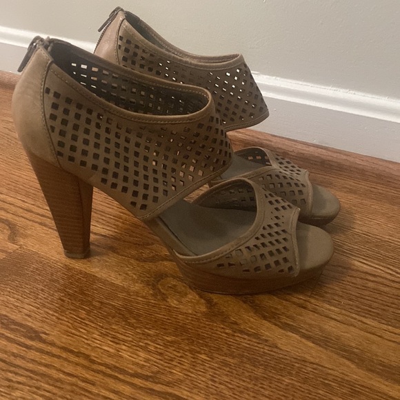 Franco sarto Bentley heels - Picture 2 of 9